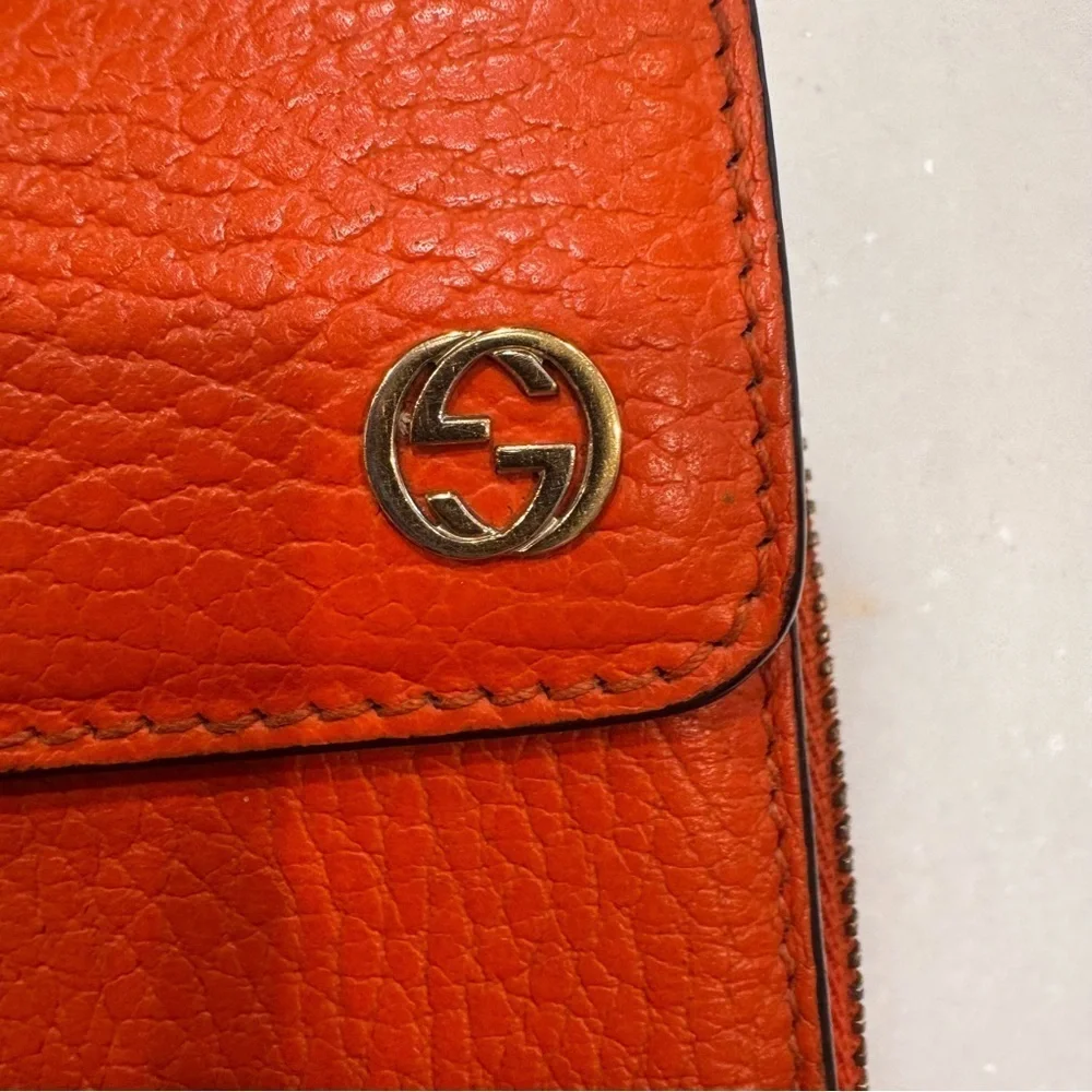 GUCCI women’s long wallet interlocking G pebbled leather Orange EUC
